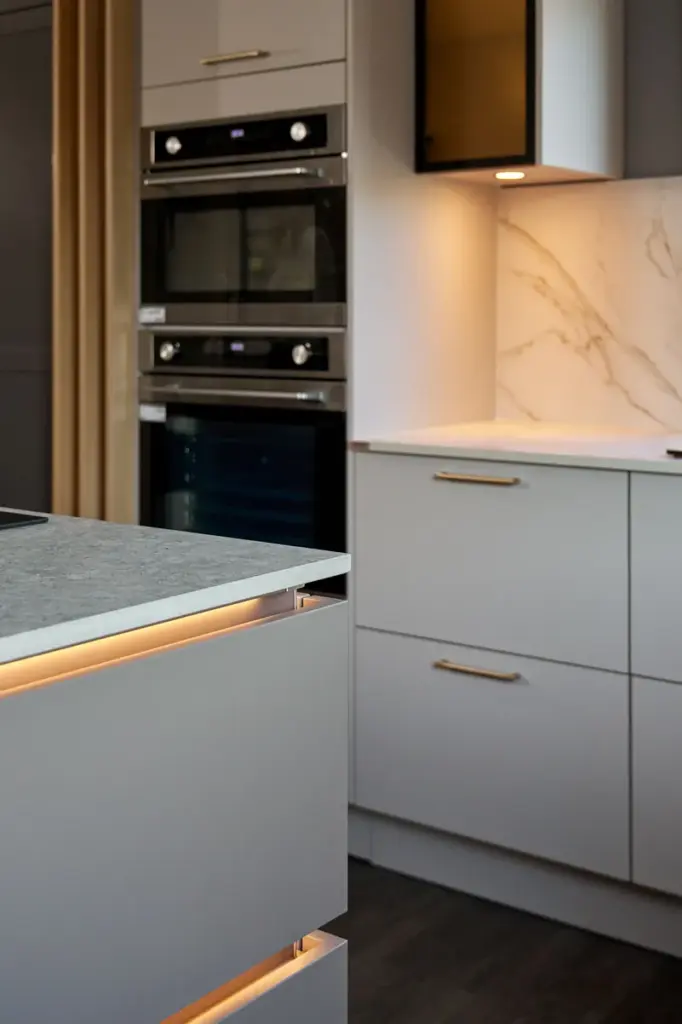 AR509553__msi___jpg-slider-2